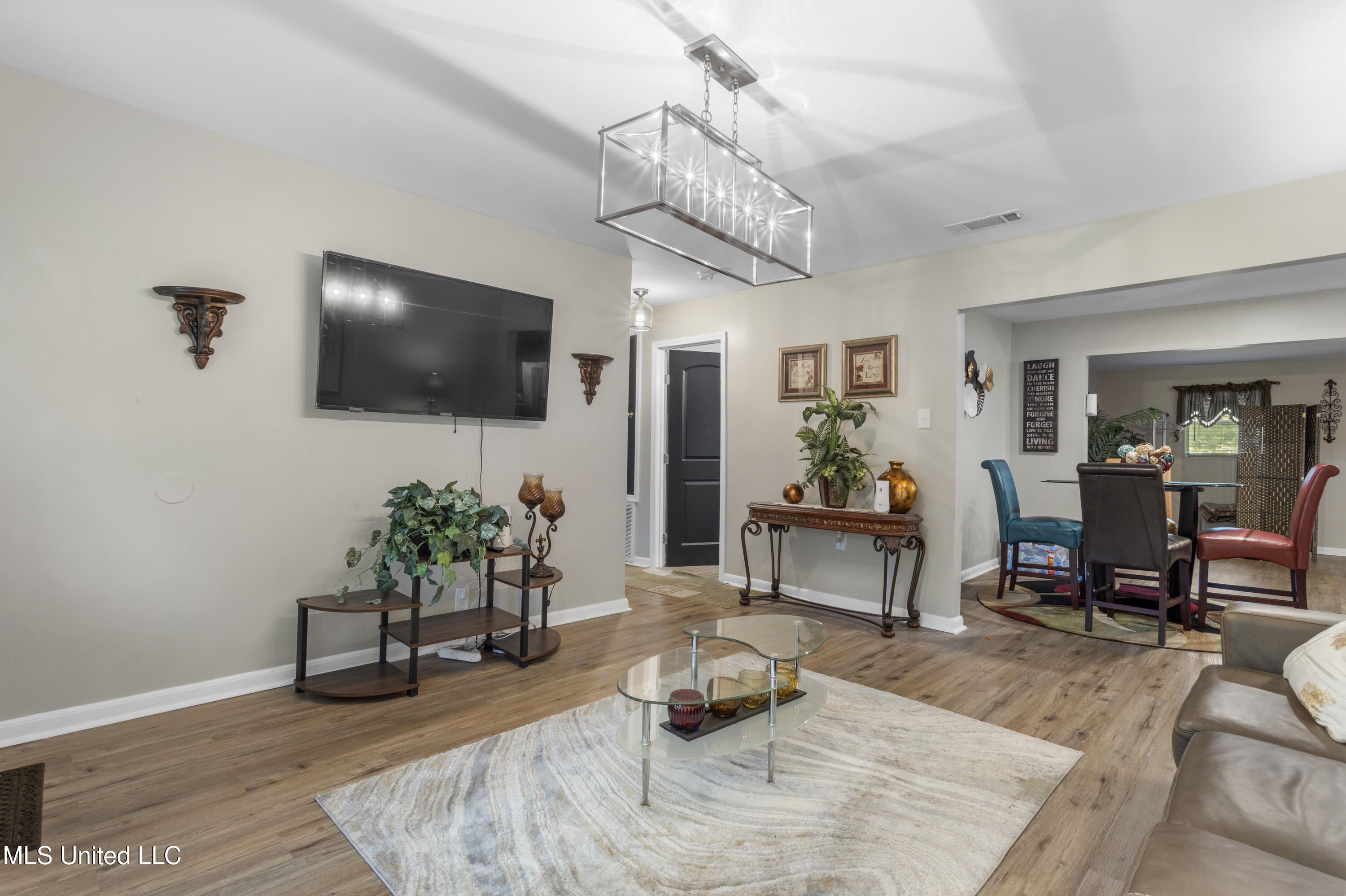 3624 Marion Place Moss Point, MS 39563 - Photo 6 of 23 0006