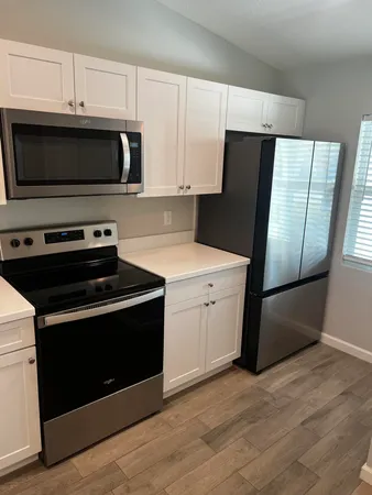 $3,000 | 2277 Southeast Monroe Street, Stuart, FL 34997