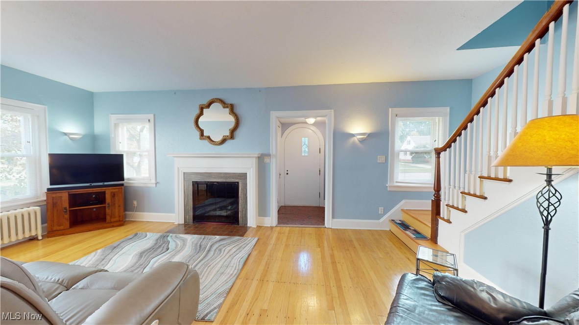 1172 Belrose Road Cleveland, OH 44124 - Photo 3 of 47