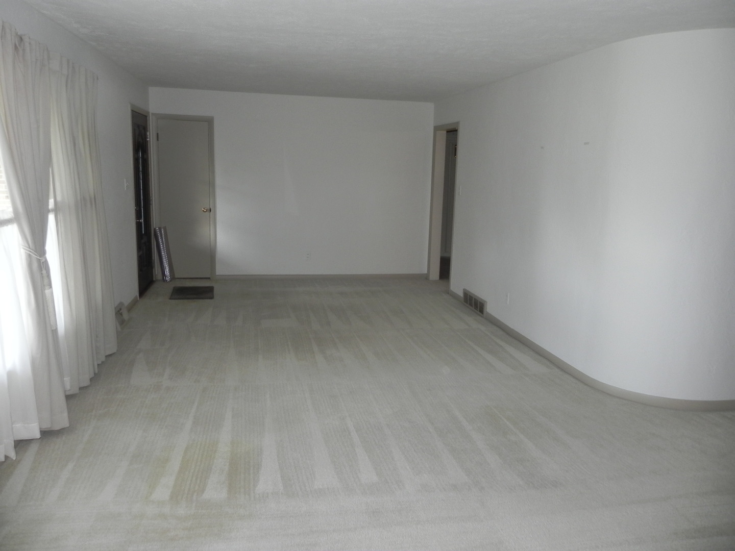 9 East N Street Decatur, IL 62526 - Photo 5 of 29