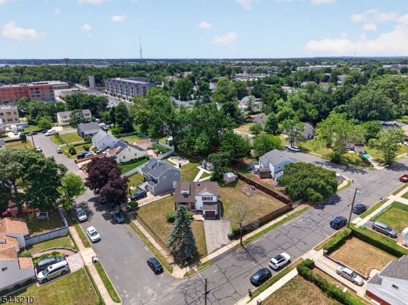 324 Ralph Street Somerset, NJ 08873 - Photo 6 of 29