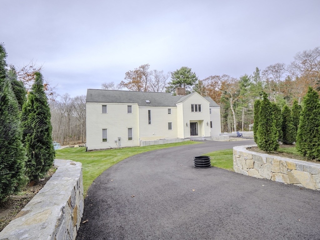 21 Spywood Road Sherborn, MA 01770 - Photo 11 of 42 Gallery Image 11