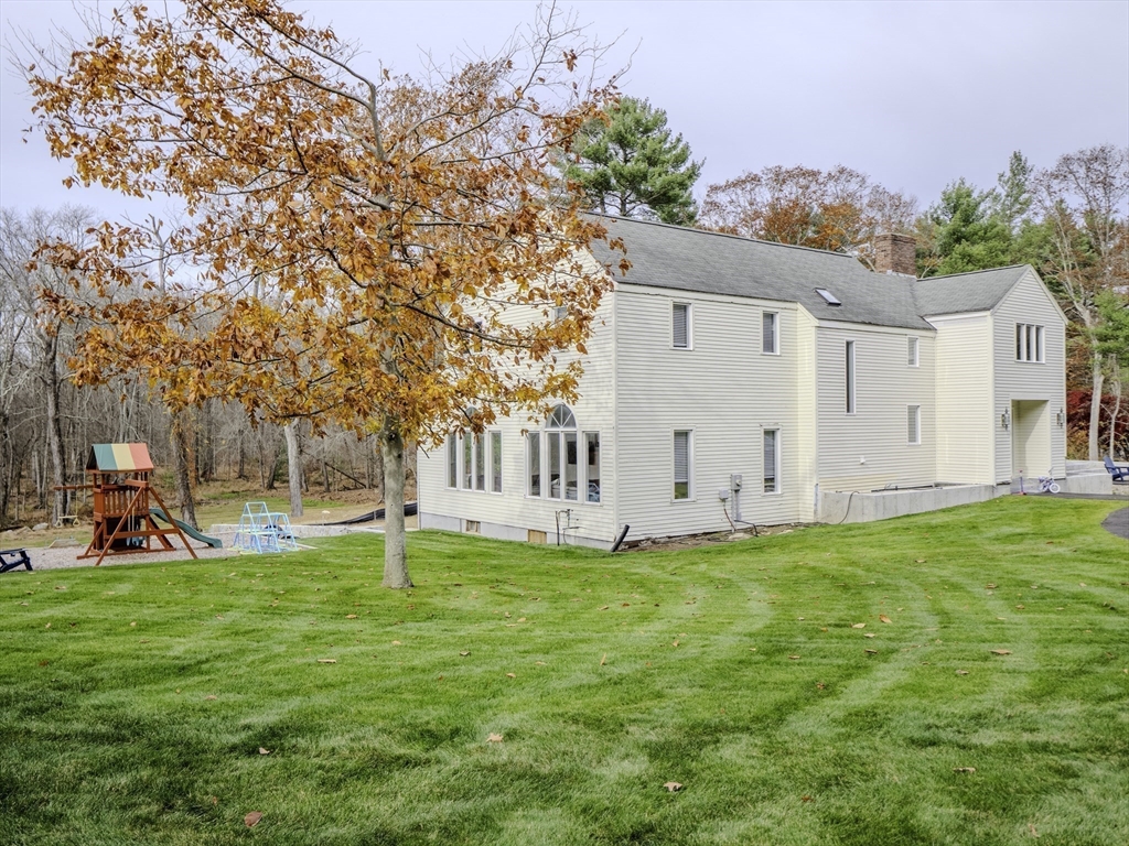 21 Spywood Road Sherborn, MA 01770 - Photo 12 of 42 Gallery Image 12