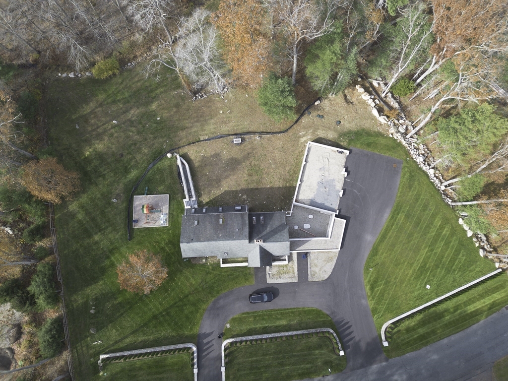21 Spywood Road Sherborn, MA 01770 - Photo 6 of 42 Gallery Image 6