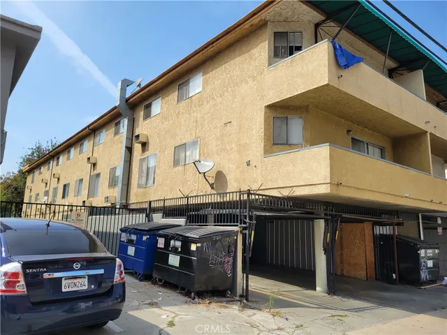 $3,395,000 | 210 South Commonwealth Avenue, Los Angeles, CA 90004