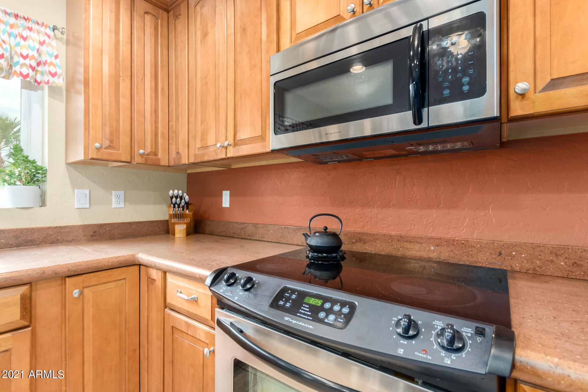2409 East Rockledge Road Phoenix, AZ 85048 - Photo 6 of 62 25-Rockledge