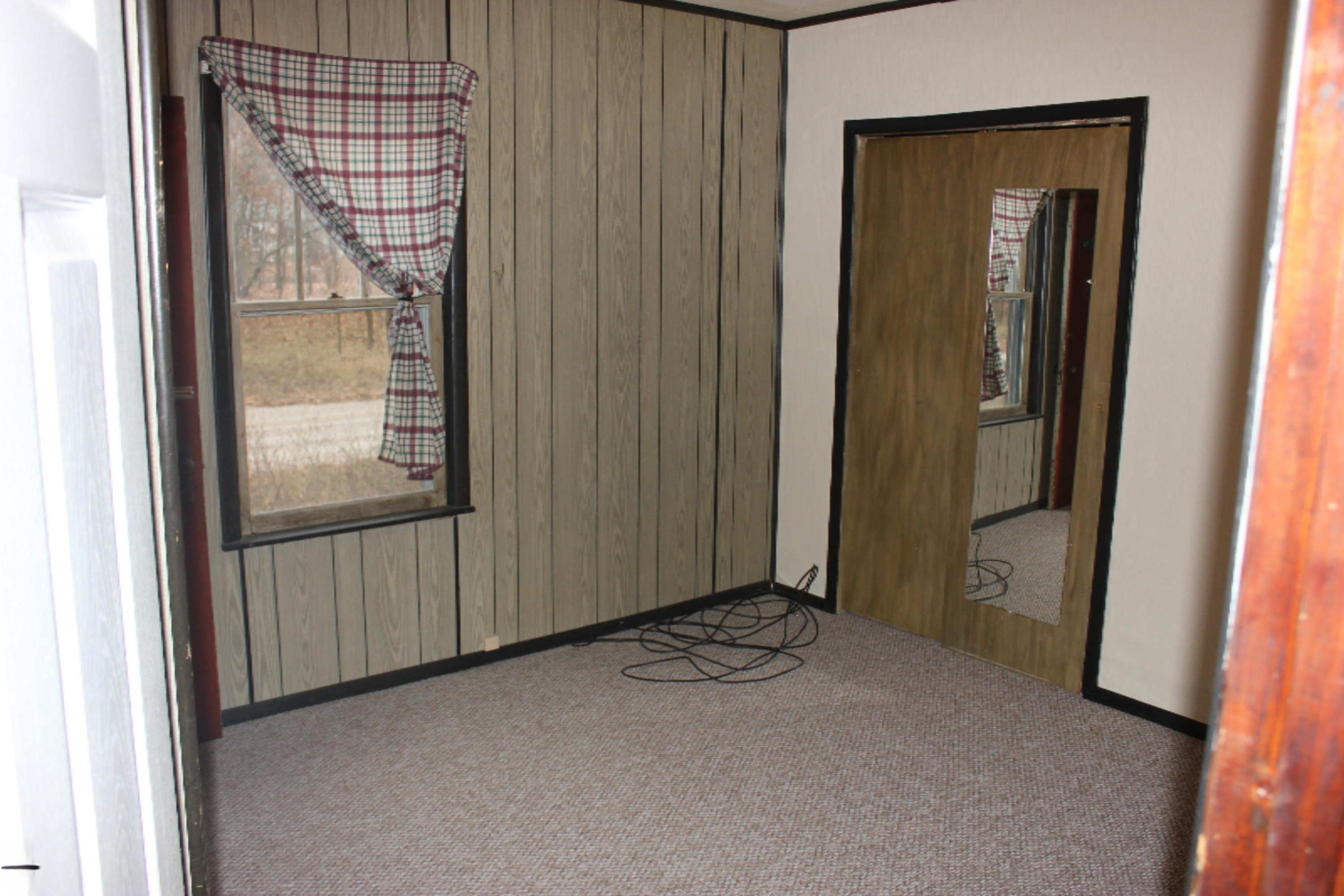 1431 Carr Road Muskegon, MI 49442 - Photo 11 of 14 IMG_9804