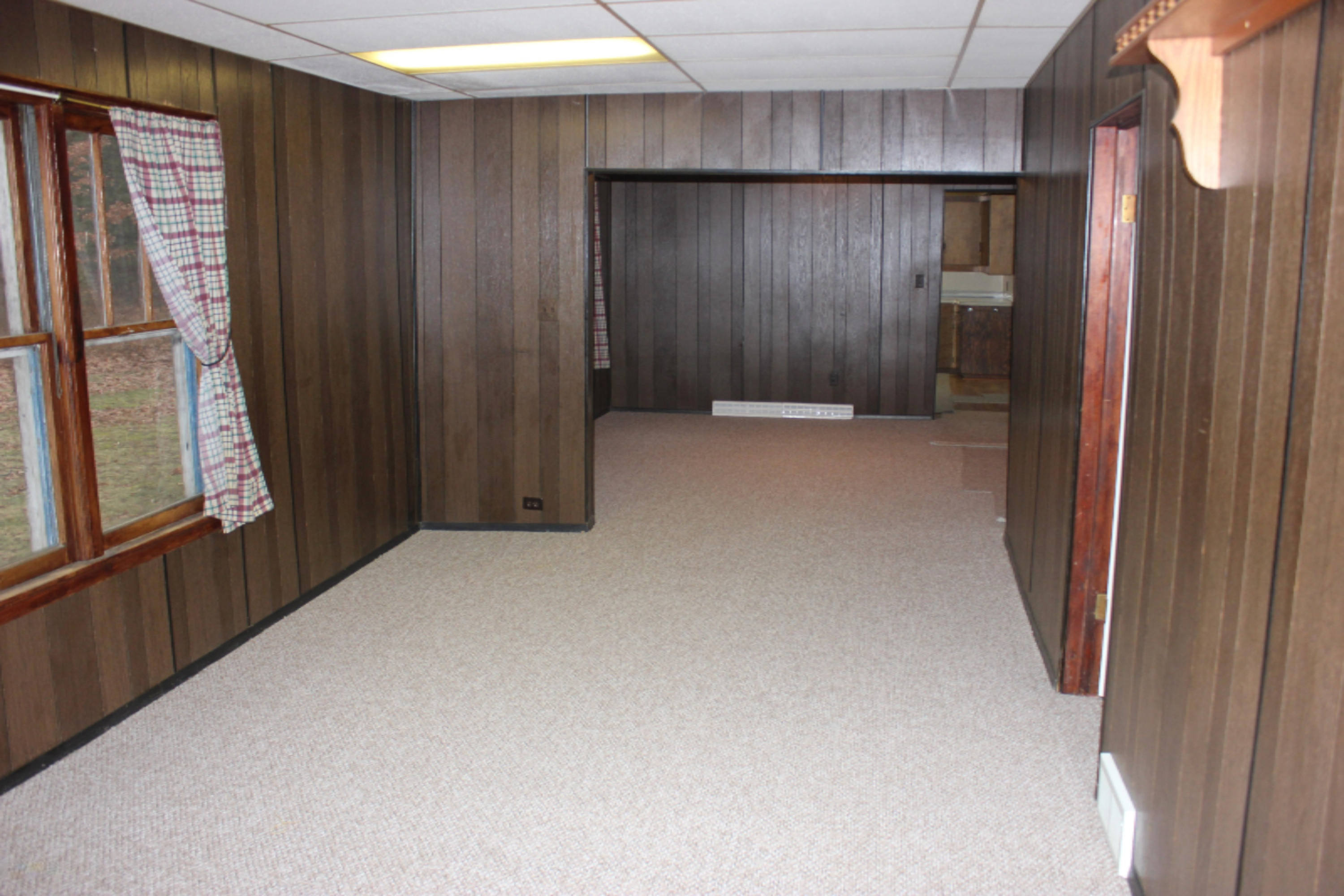 1431 Carr Road Muskegon, MI 49442 - Photo 6 of 14 IMG_9802