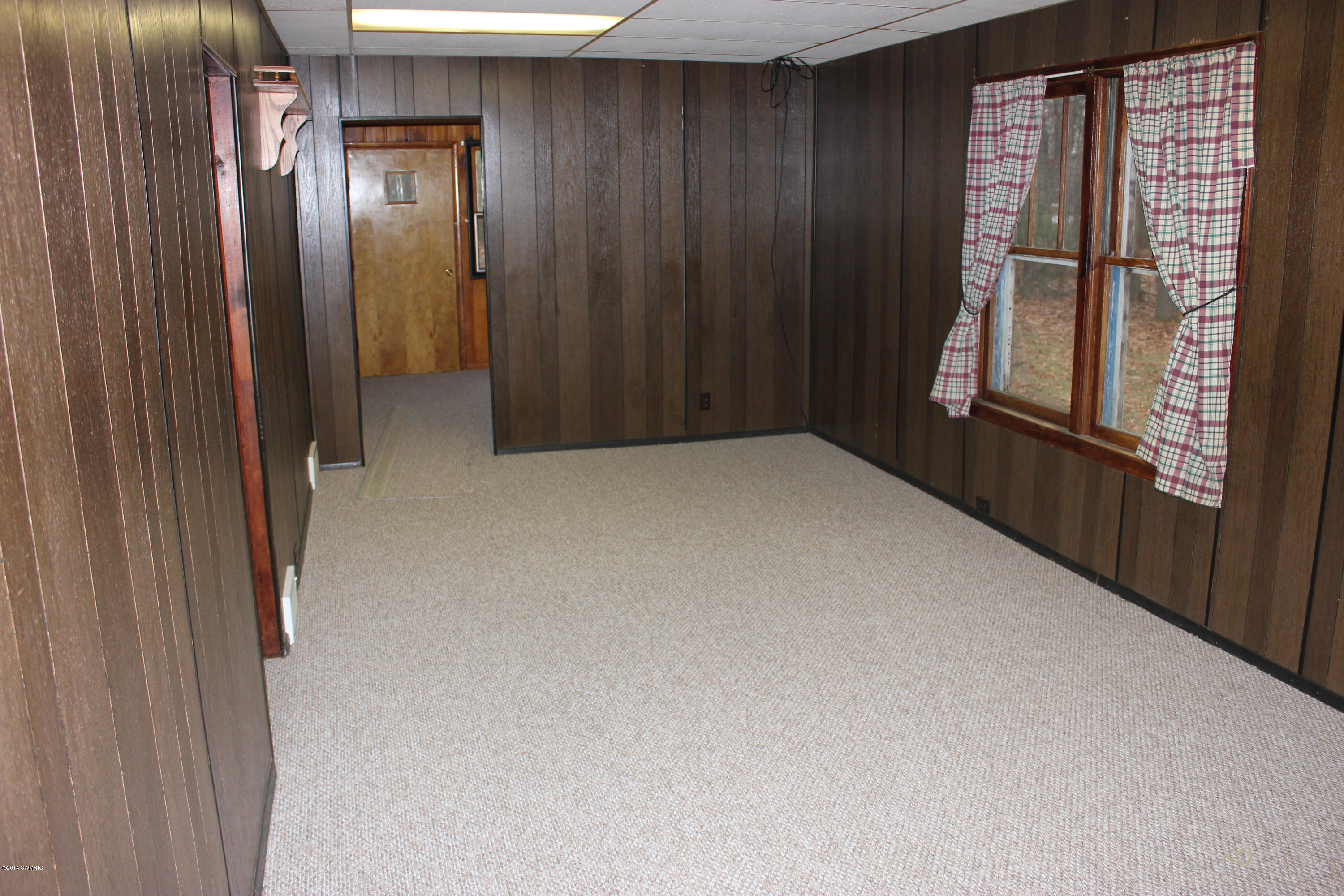 1431 Carr Road Muskegon, MI 49442 - Photo 8 of 14 IMG_9801