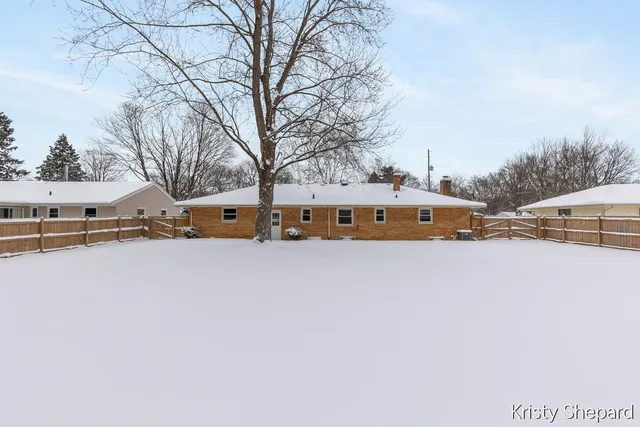 $289,900 | 6348 Westchester Street, Portage, MI 49024