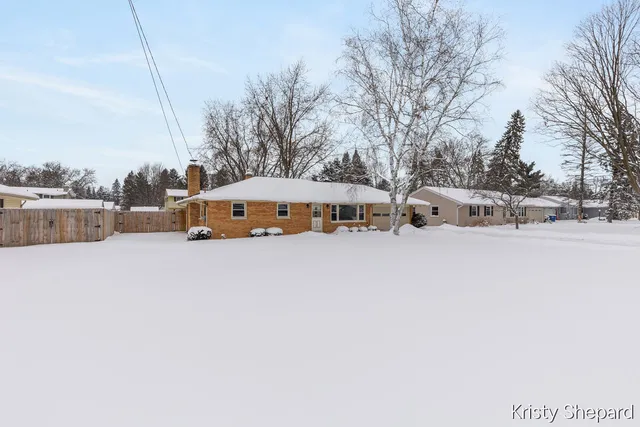 $289,900 | 6348 Westchester Street, Portage, MI 49024