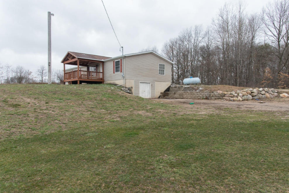 3805 Lucas Road Bellevue, MI 49021 - Photo 28 of 36 DSC_6837a