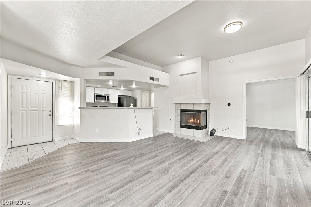 7400 West Flamingo Road, Unit 2013 Las Vegas, NV 89147 - Photo 2 of 34 Gallery Image 2