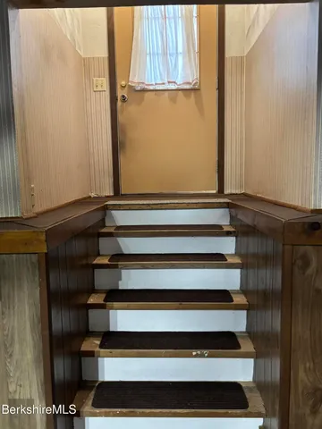 $399,900 | 39 Barton Hill Road, Dalton, MA 01226