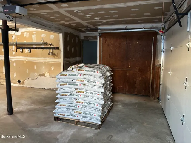 $399,900 | 39 Barton Hill Road, Dalton, MA 01226