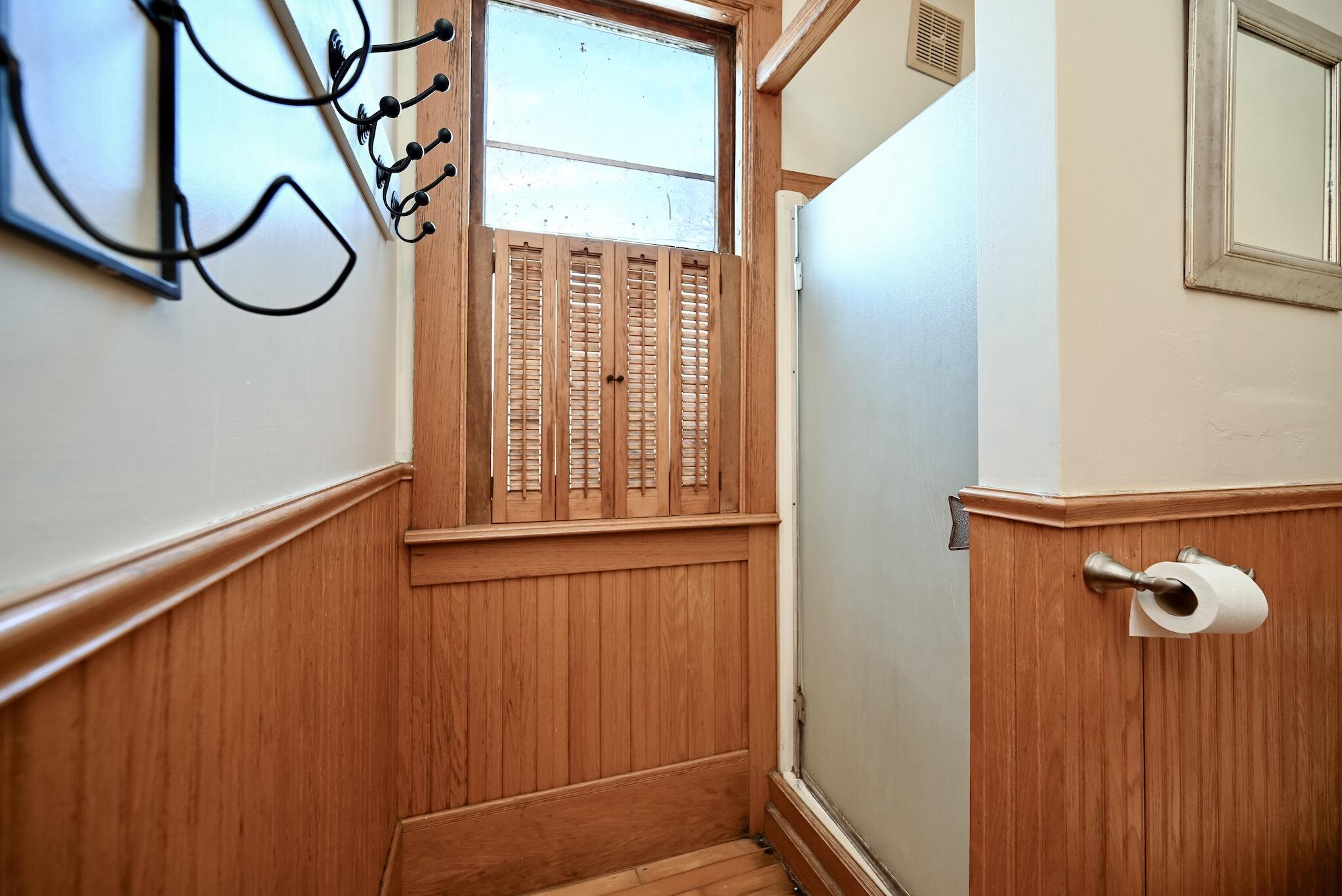 418 Wilson Street Winona, MN 55987 - Photo 15 of 33 15 MF Bathroom II