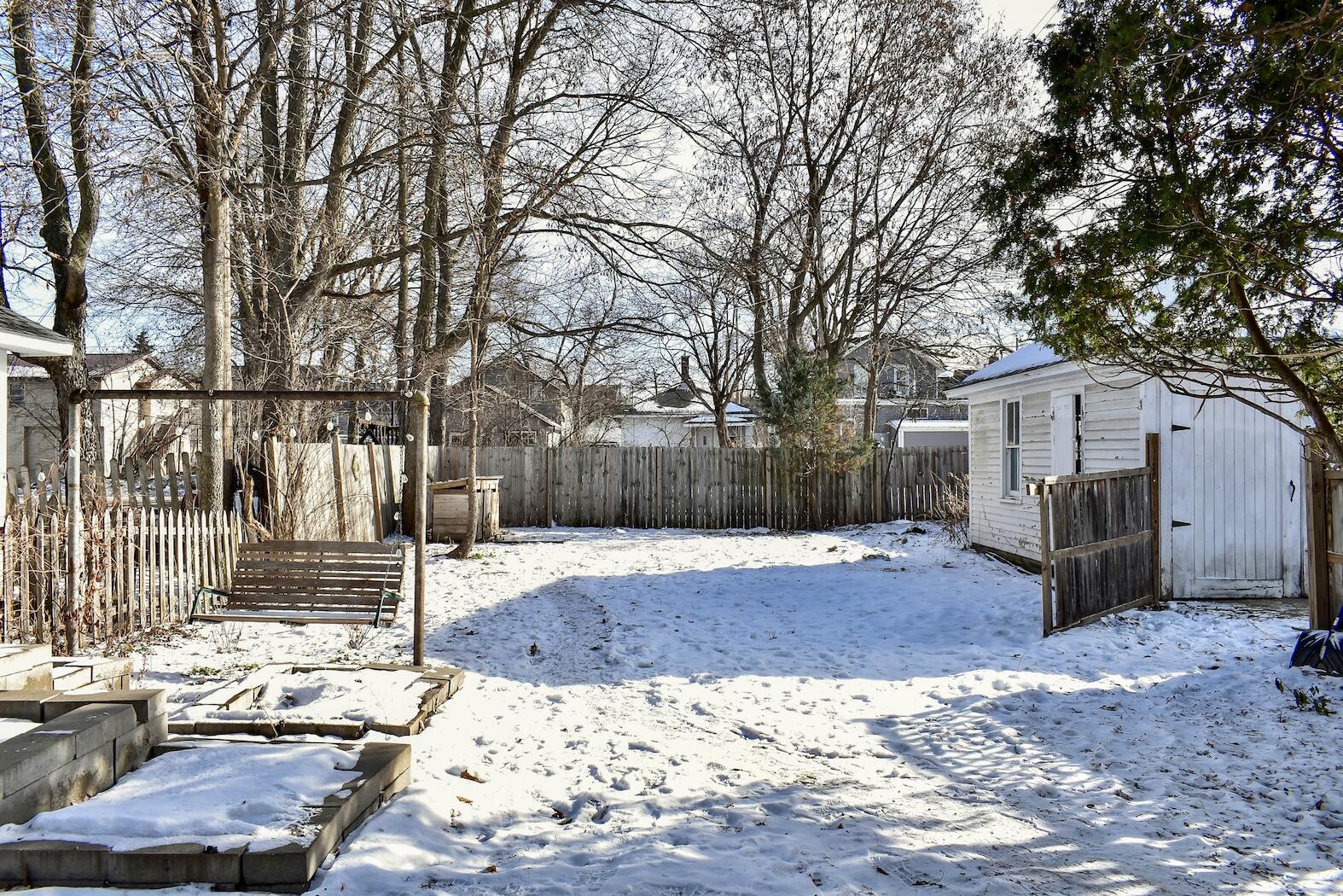 418 Wilson Street Winona, MN 55987 - Photo 31 of 33 31 Back Yard