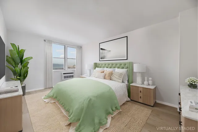 $350,000 | 5900 Arlington Avenue, Unit 8X | North Riverdale