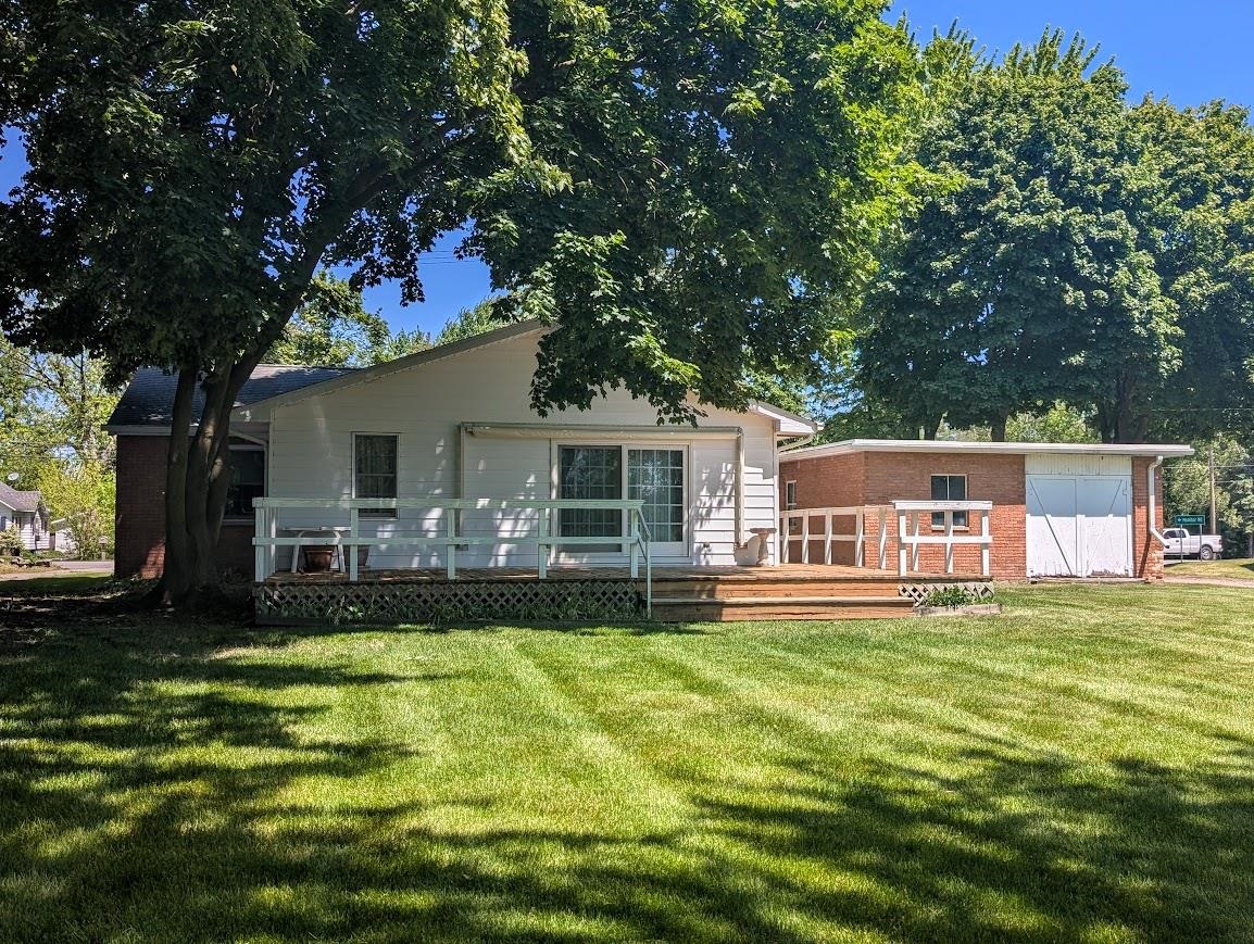 2584 Midland Road Bay City, MI 48706 - Photo 4 of 26