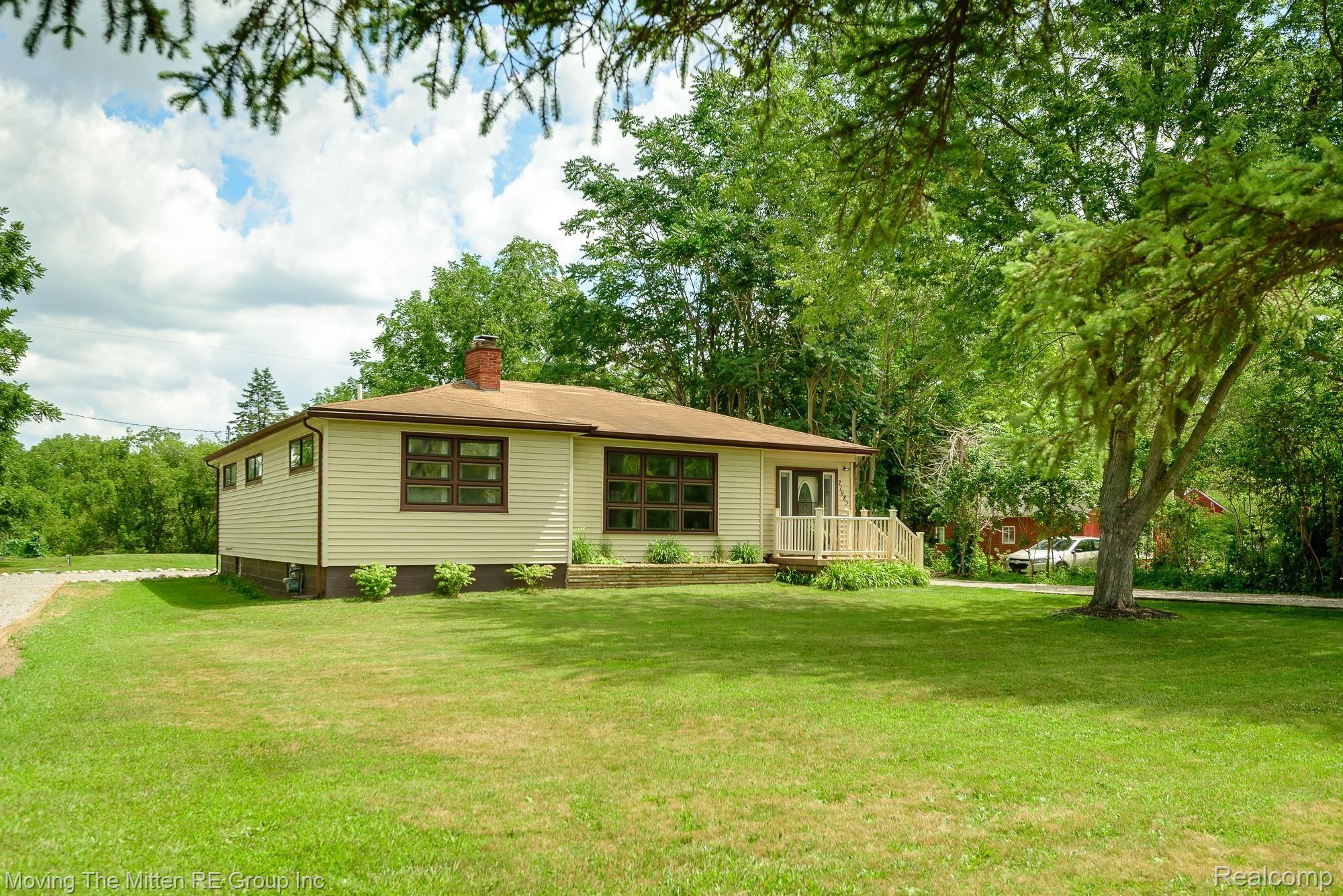 21983 Bell Road New Boston, MI 48164 - Photo 57 of 58 MTM_21983_bell-56.jpg