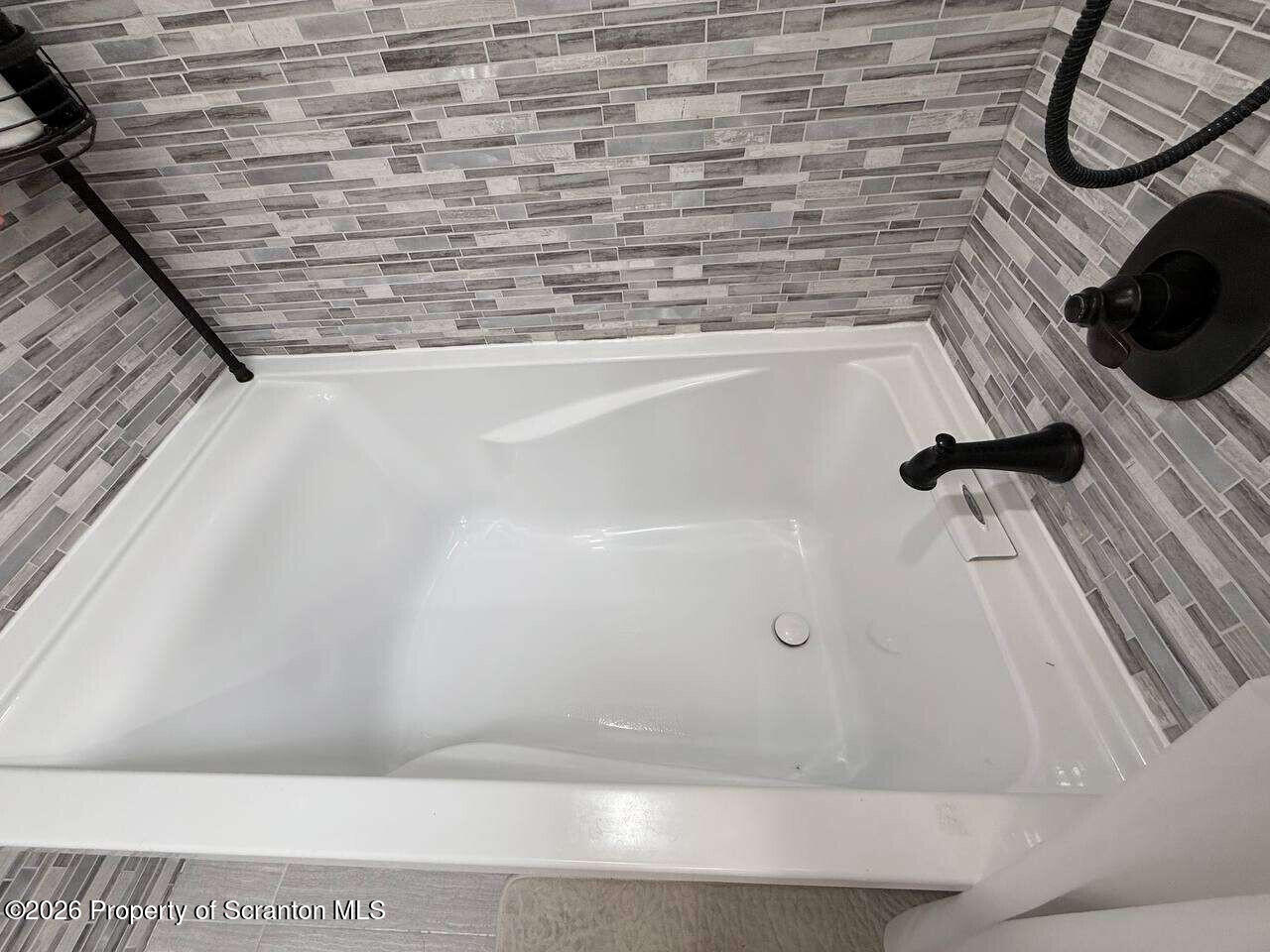 717 North Abington Road Clarks Summit, PA 18411 - Photo 30 of 50 Rudniy.29