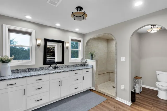 $1,600,000 | 490 James Road, Ferris, TX 75125