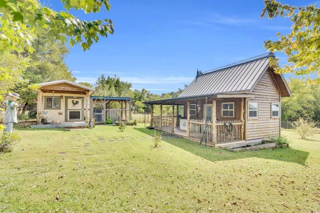 $1,600,000 | 490 James Road, Ferris, TX 75125