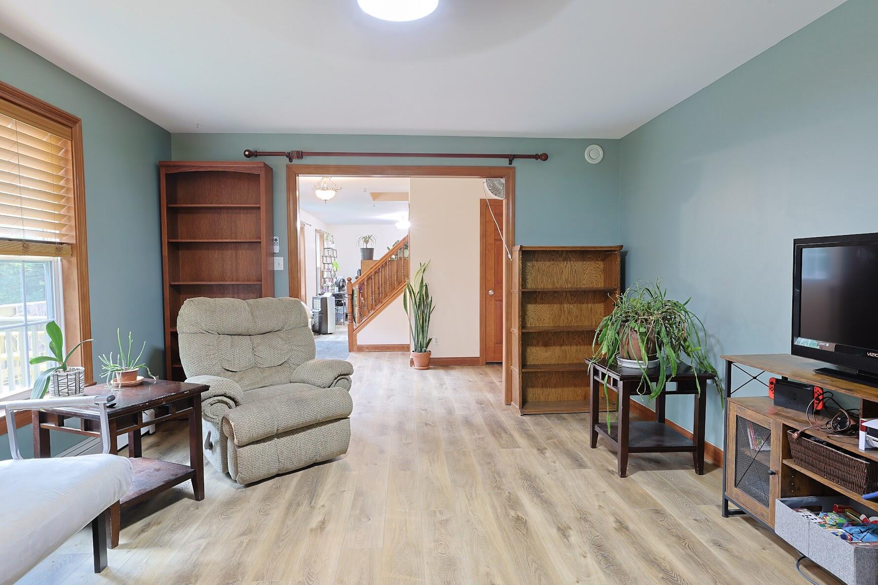 357 Kelley Road Hermon, ME 04401 - Photo 27 of 65 Living Room