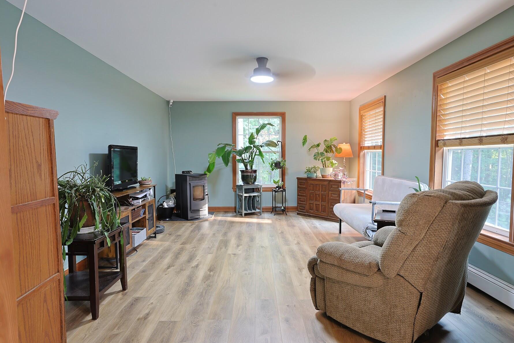 357 Kelley Road Hermon, ME 04401 - Photo 28 of 72 Living Room