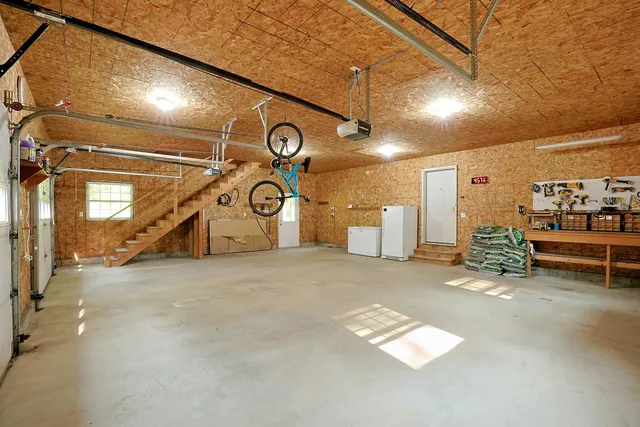 $549,000 | 357 Kelley Road, Hermon, ME 04401