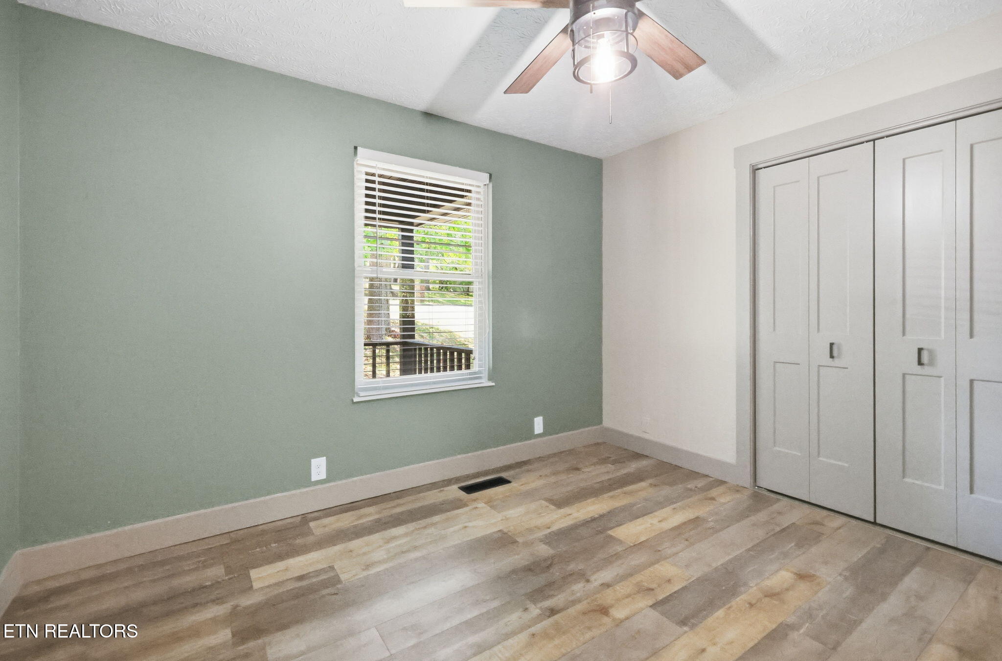 3342 Shagbark Road Powell, TN 37849 - Photo 10 of 25 29-web-or-mls-IMG_3110