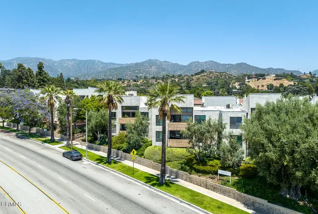 $3,300 | 2143 Montrose Avenue, Unit 311, Montrose, CA 91020