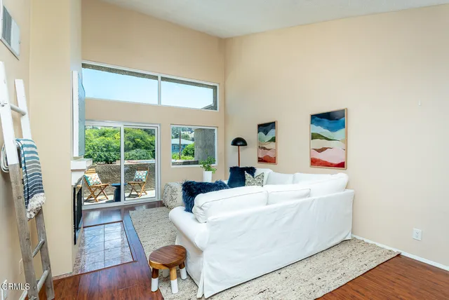 $3,300 | 2143 Montrose Avenue, Unit 311, Montrose, CA 91020
