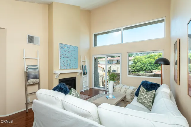 $3,300 | 2143 Montrose Avenue, Unit 311, Montrose, CA 91020