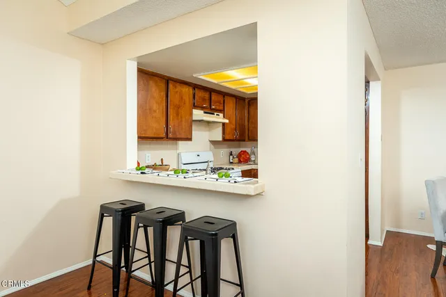 $3,300 | 2143 Montrose Avenue, Unit 311, Montrose, CA 91020