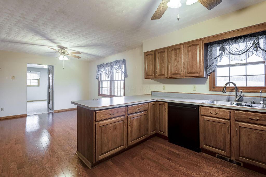 14341 Sycamore Road Mount Vernon, OH 43050 - Photo 9 of 69 1-9