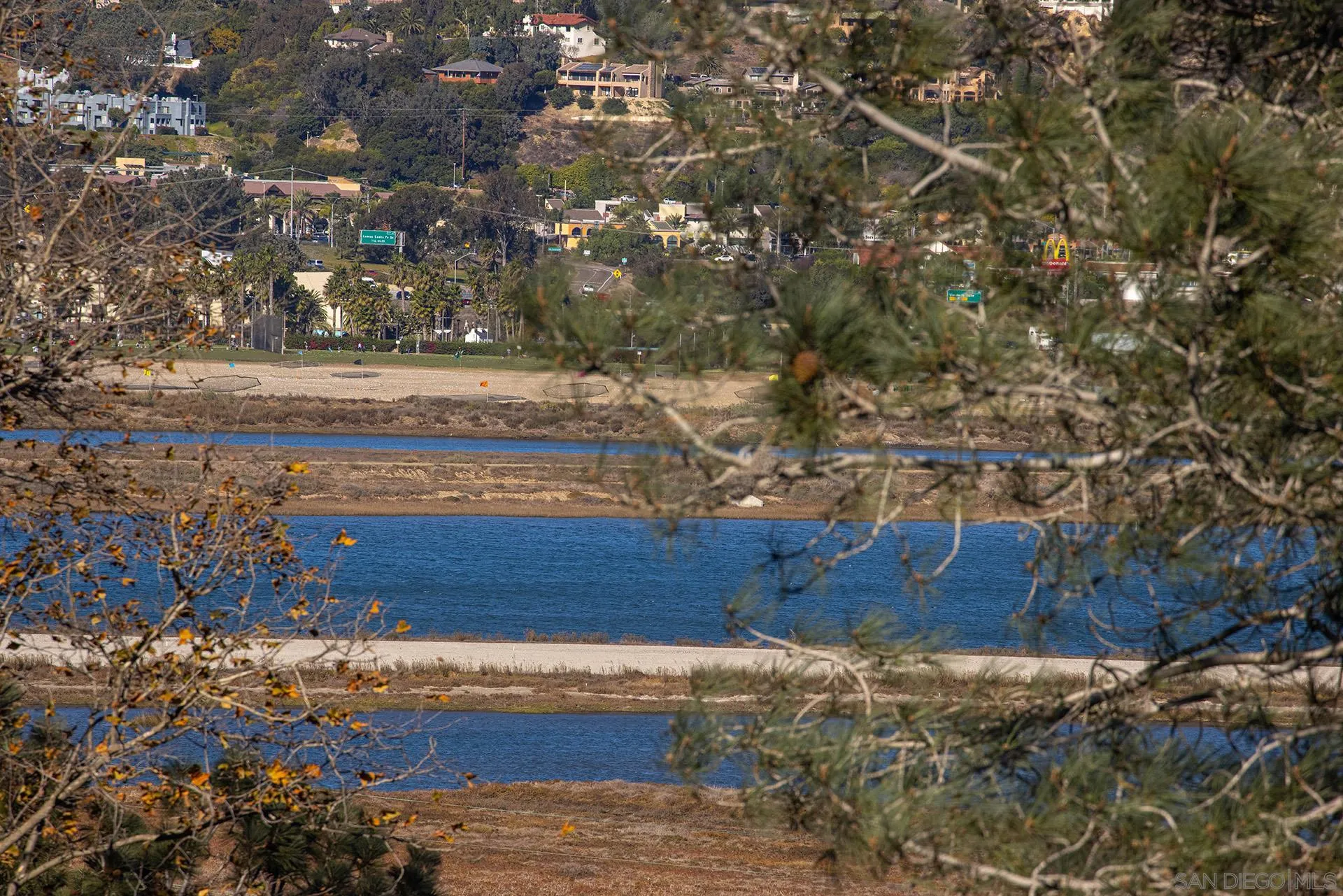1260 Oribia Road Del Mar, CA 92014 - Photo 12 of 24 a view of entryway