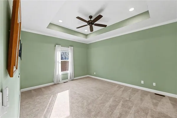 $285,000 | 1020 Southwest Red Oaks Place, Topeka, KS 66615