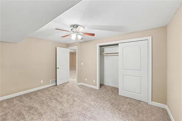 $285,000 | 1020 Southwest Red Oaks Place, Topeka, KS 66615