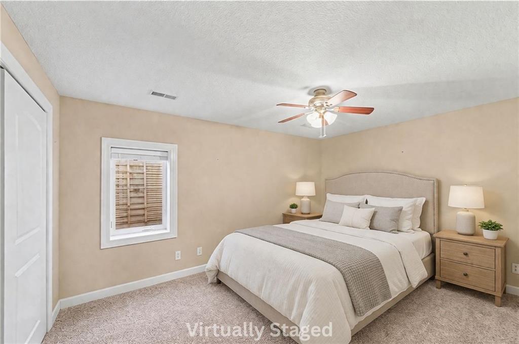 1020 Southwest Red Oaks Place Topeka, KS 66615 - Photo 16 of 35