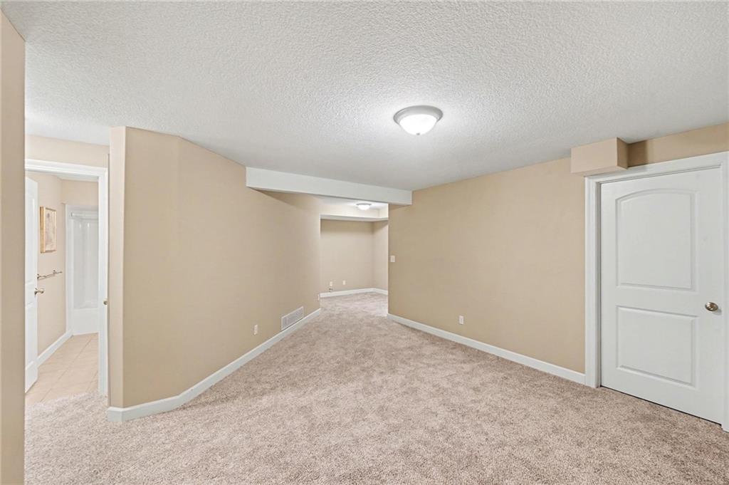1020 Southwest Red Oaks Place Topeka, KS 66615 - Photo 23 of 35