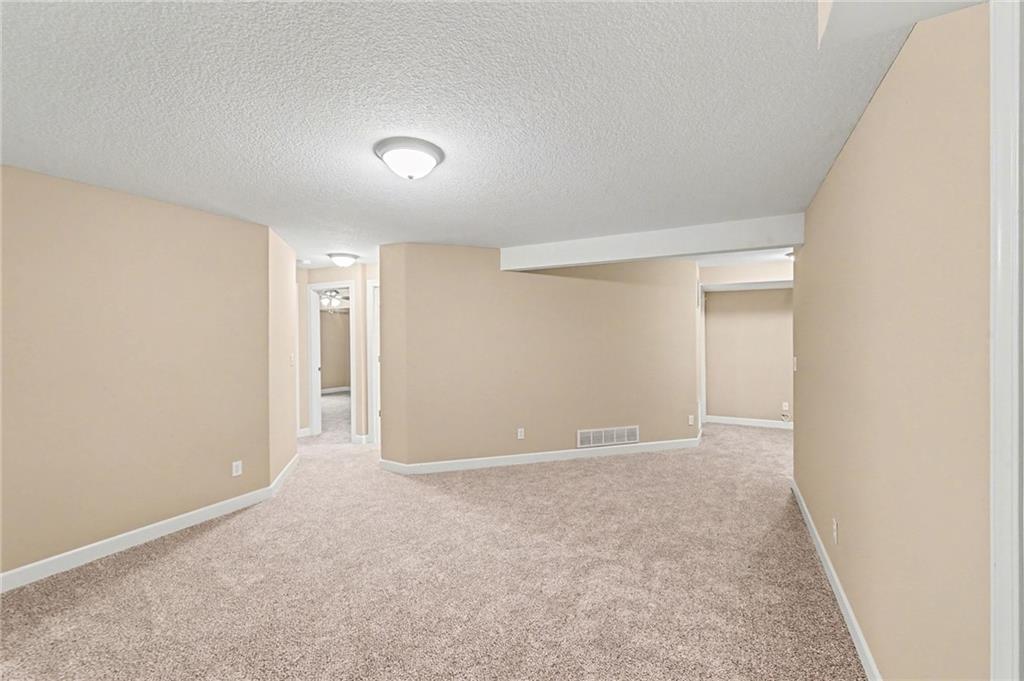 1020 Southwest Red Oaks Place Topeka, KS 66615 - Photo 24 of 35