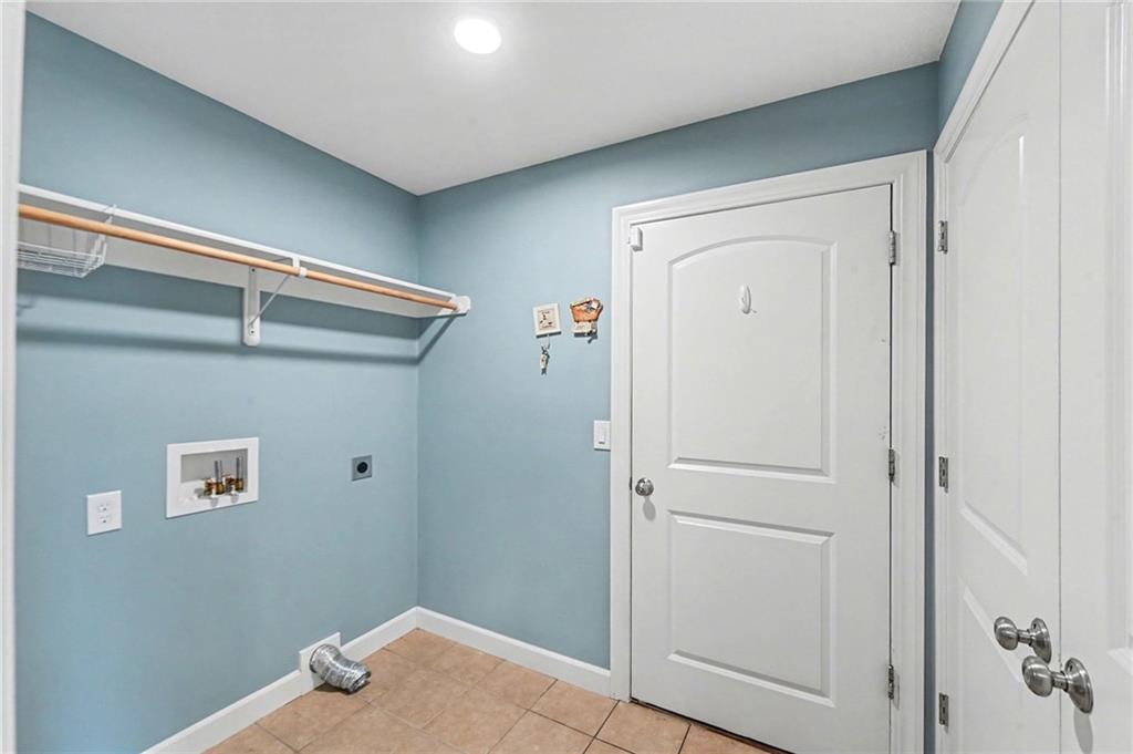 1020 Southwest Red Oaks Place Topeka, KS 66615 - Photo 26 of 35