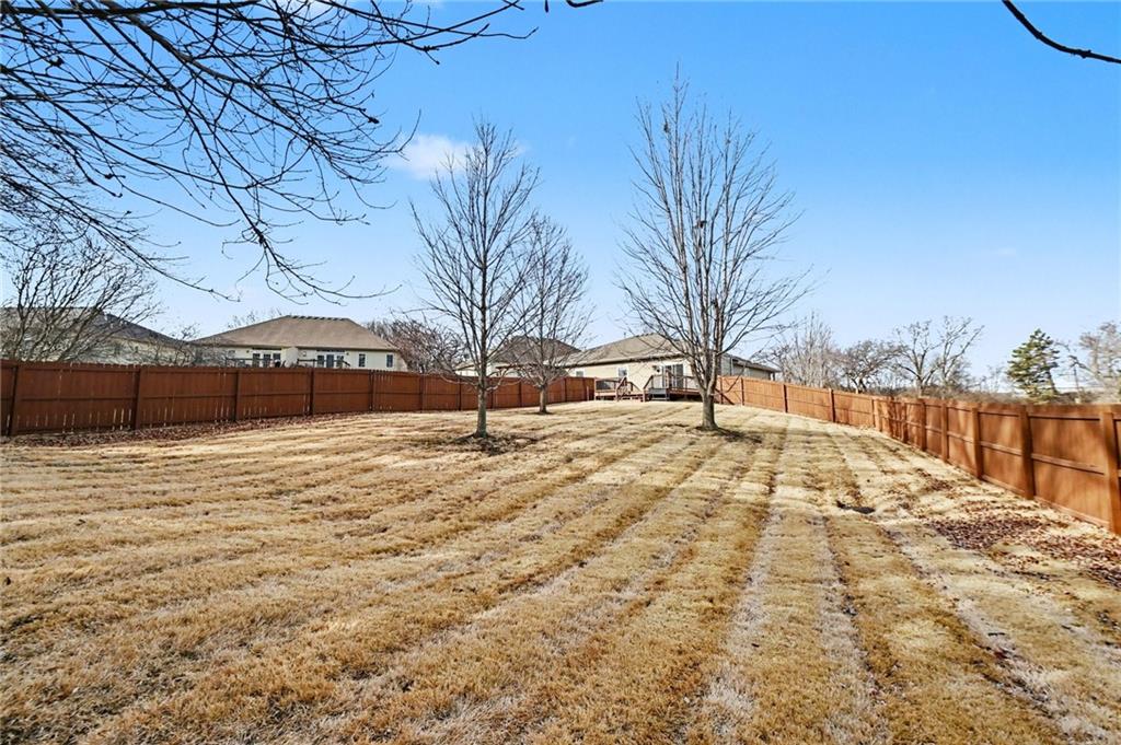 1020 Southwest Red Oaks Place Topeka, KS 66615 - Photo 31 of 35
