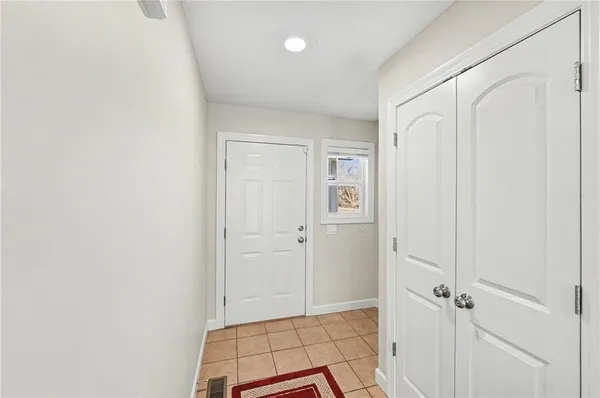 $285,000 | 1020 Southwest Red Oaks Place, Topeka, KS 66615