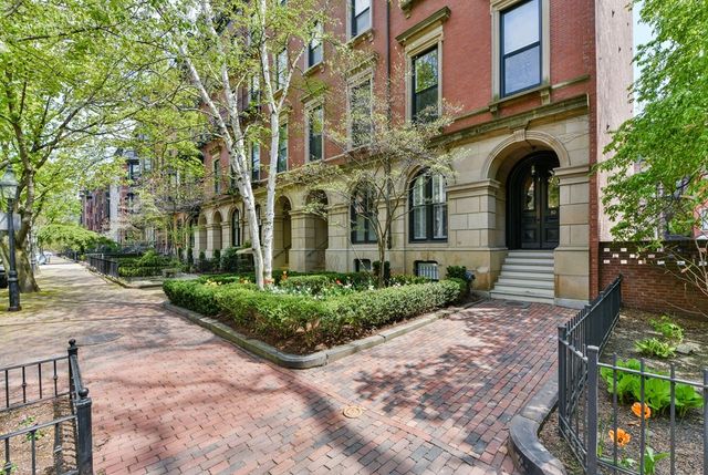 $3,225,000 | 30 Marlborough Street, Unit 3, Boston, MA 02116