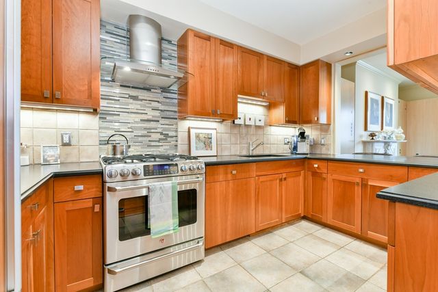 $3,225,000 | 30 Marlborough Street, Unit 3, Boston, MA 02116