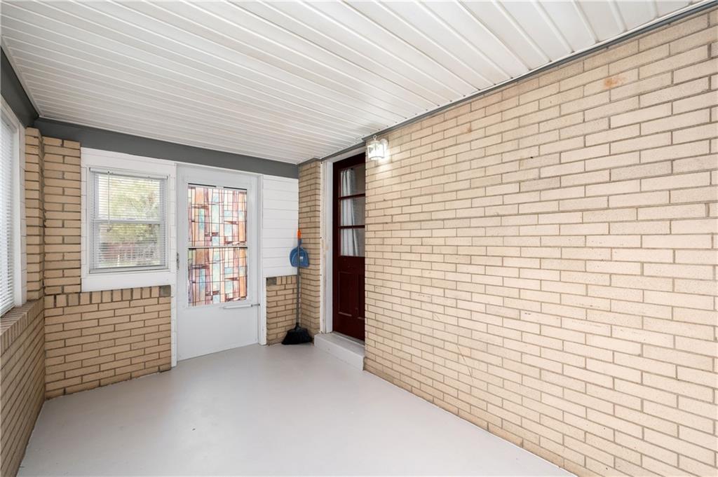 350 Limerick Road Wexford, PA 15090 - Photo 23 of 47 a view of an empty room and closet