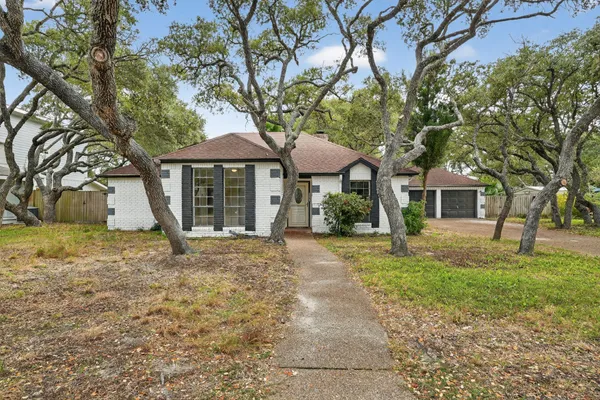$299,999 | 107 Cherry Hills Drive, Rockport, TX 78382