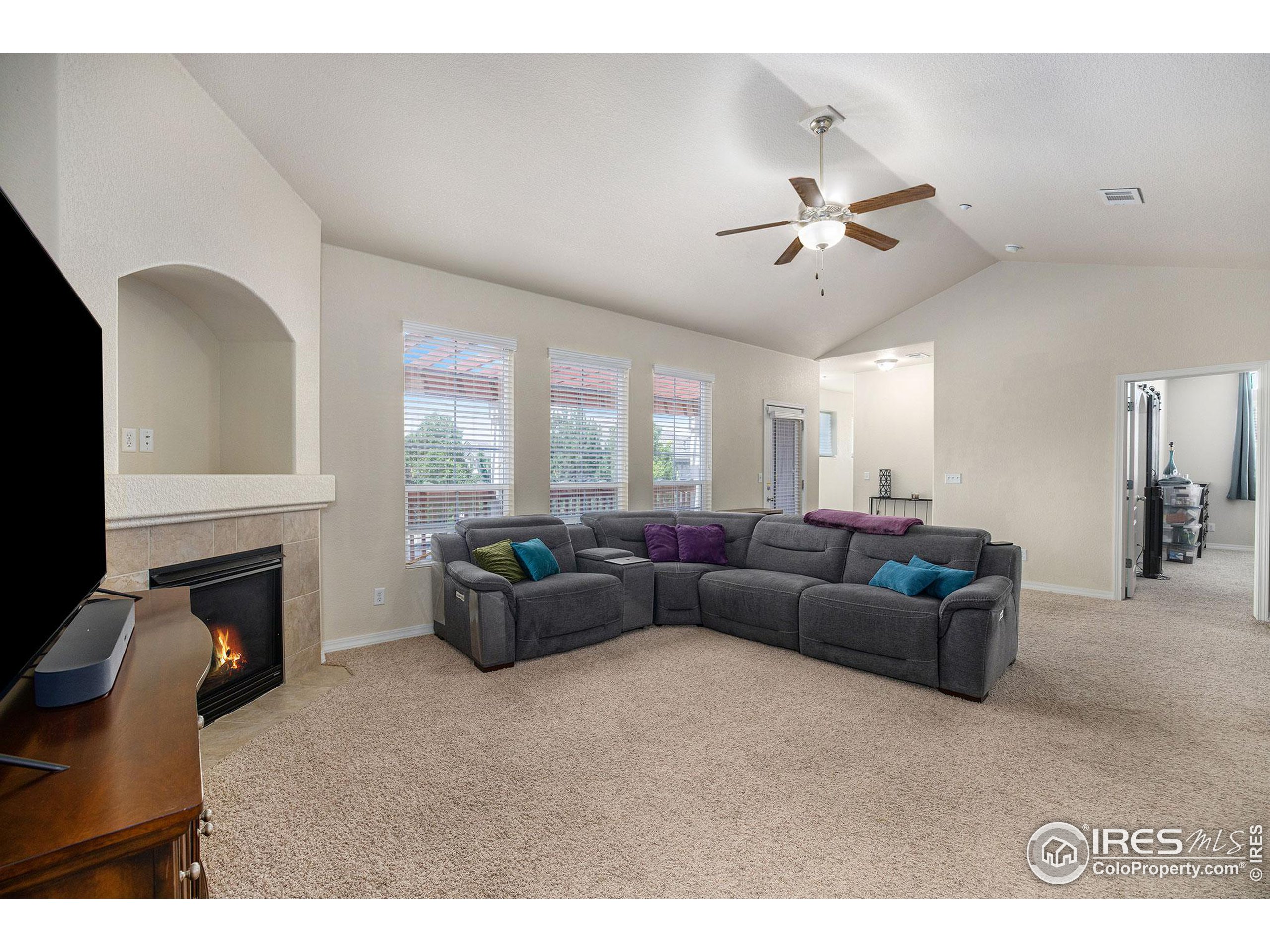 4672 West 20th Street Road, Unit 925 Greeley, CO 80634 - Photo 5 of 21